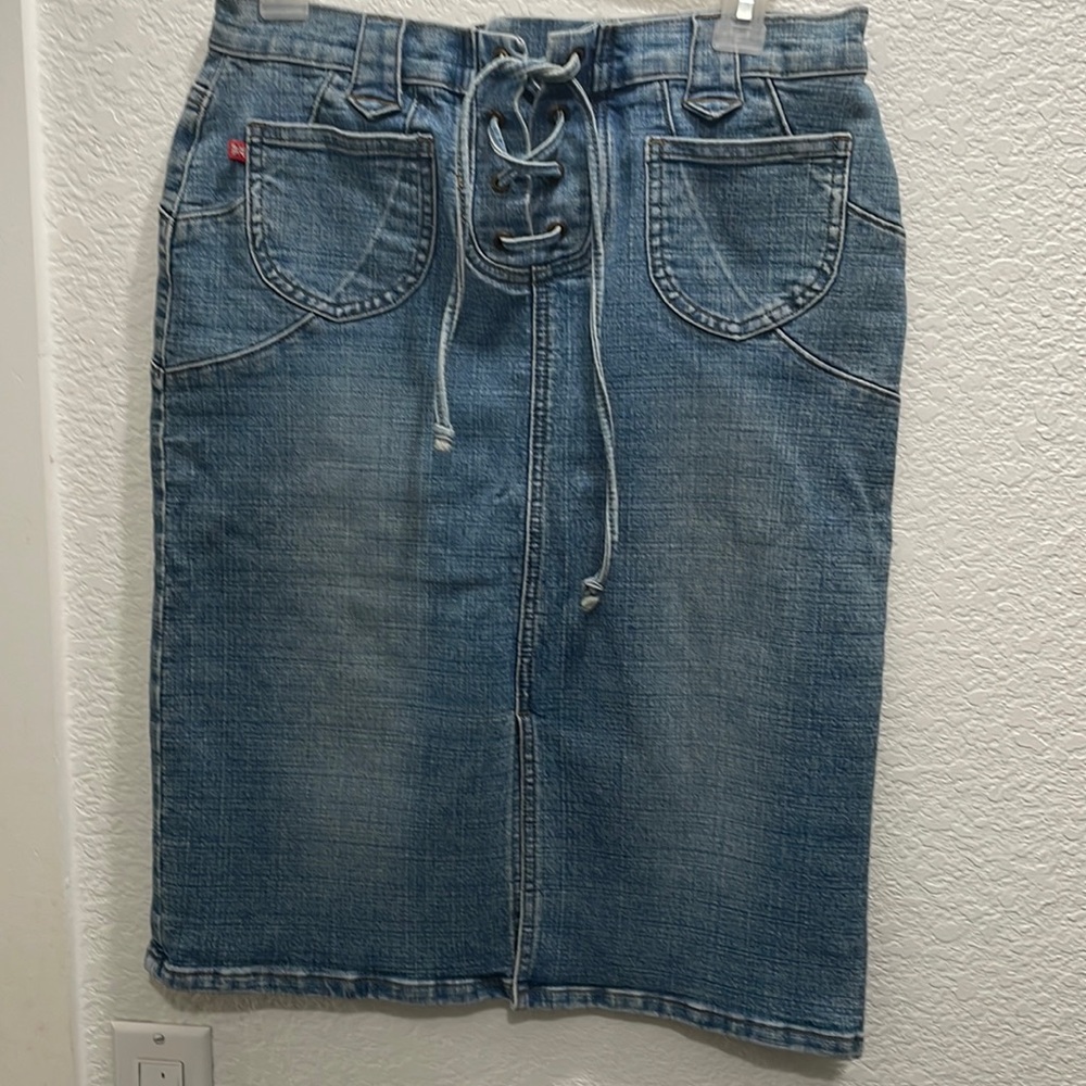 VIGOSS LONDON  BLUE DENIM SKIRT